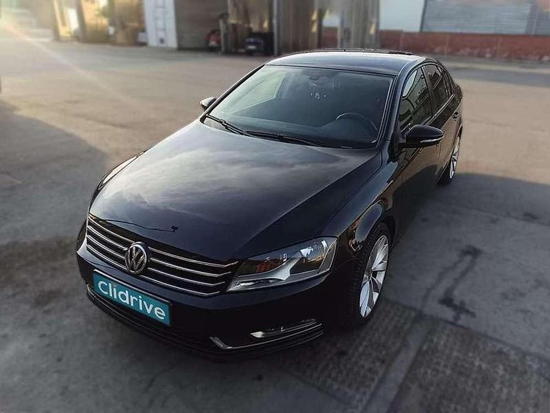Usado VW Passat Advance 140 CV (102 kW) 2011 Negro Berlina