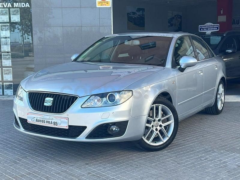 Usado Seat Exeo Sport 200 CV (147 kW) 2009 Gris / plata Berlina