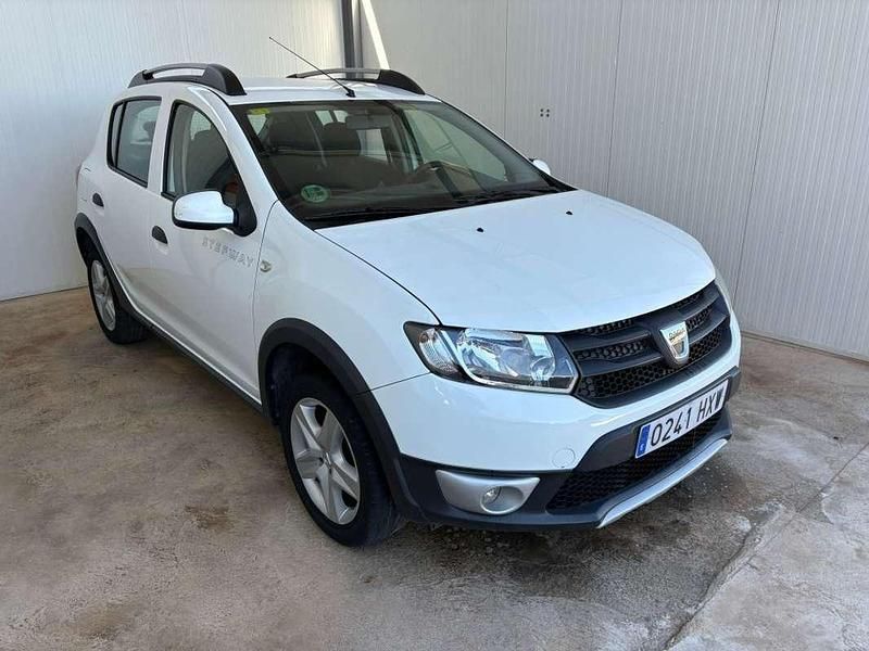 Usado Dacia Sandero Stepway 90 CV (66 kW) 2014 Utilitario