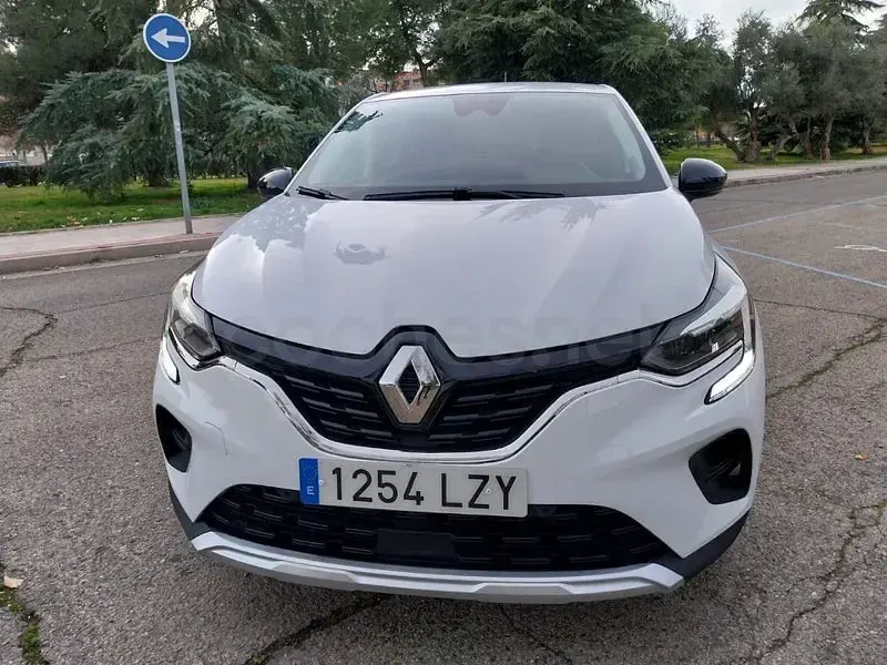 Usado Renault Captur Intens 100 CV (73 kW) 2022 Blanco SUV