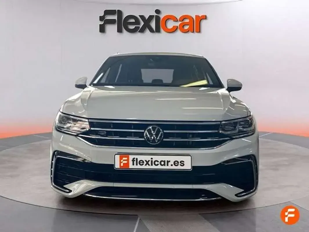 Usado VW Tiguan R-line 150 CV (110 kW) 2024 Blanco SUV