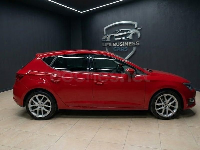 Usado Seat Leon FR 184 CV (135 kW) 2013 Rojo Berlina