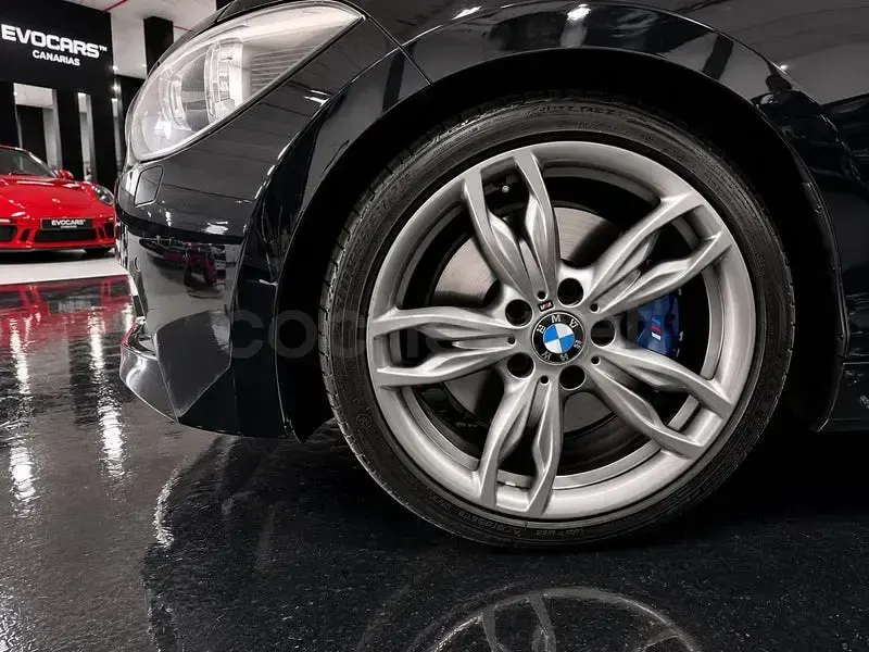 Usado BMW M135 Comfort Edition 326 CV (239 kW) 2015 Negro Utilitario