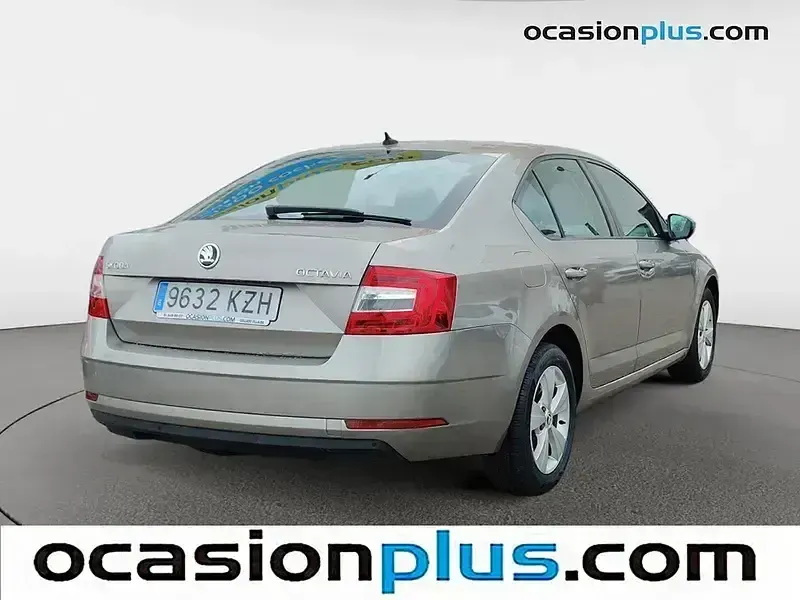 Occasion Skoda Octavia Ambition 116 PK (85 kW) 2019 Beige Sedan