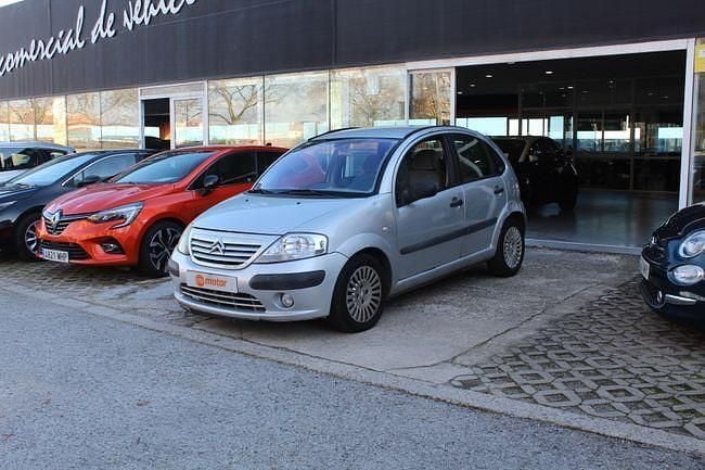 Usado Citroën C3 XTR 70 CV (51 kW) 2005 Gris Berlina