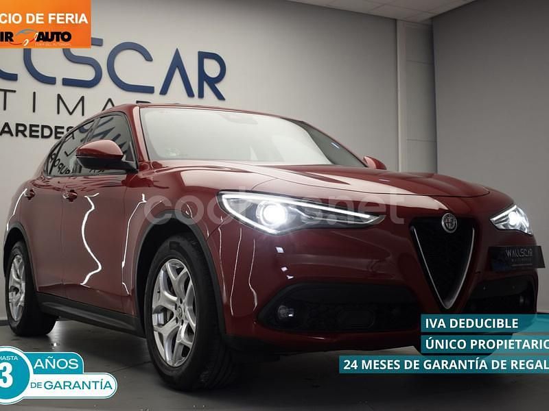 Rojo Usado 2019 Alfa Romeo Stelvio Executive SUV | 21.900 € (Un poco caro) - Imagen 1/4