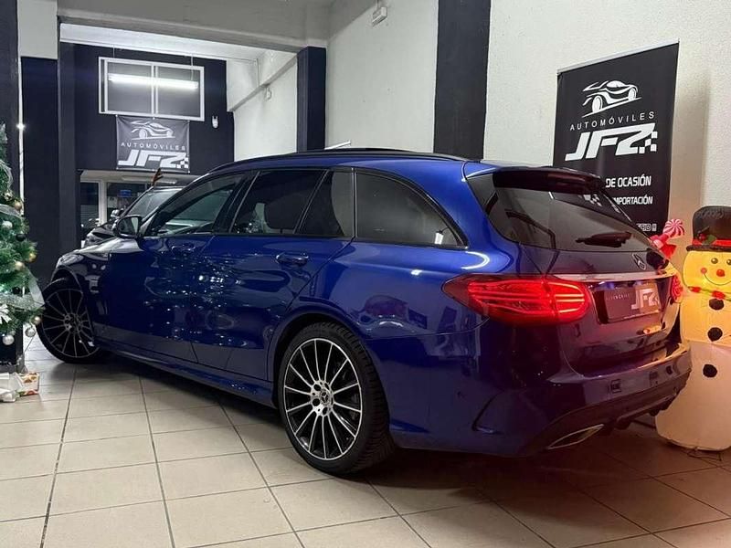 Usado Mercedes C200 160 CV (117 kW) 2019 Azul Familiar