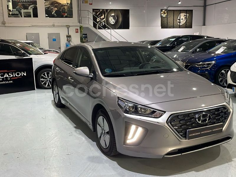Usado Hyundai Ioniq 141 CV (103 kW) 2022 Beige Utilitario