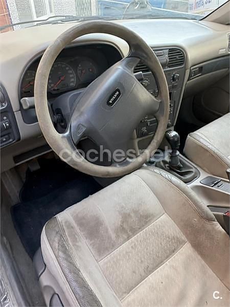 Azul Usado 2002 Volvo S40 Berlina | 1380 € - Imagen 1/4