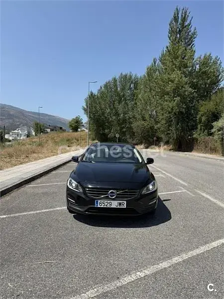 Usado Volvo S60 Momentum 150 CV (110 kW) 2017 Negro Berlina