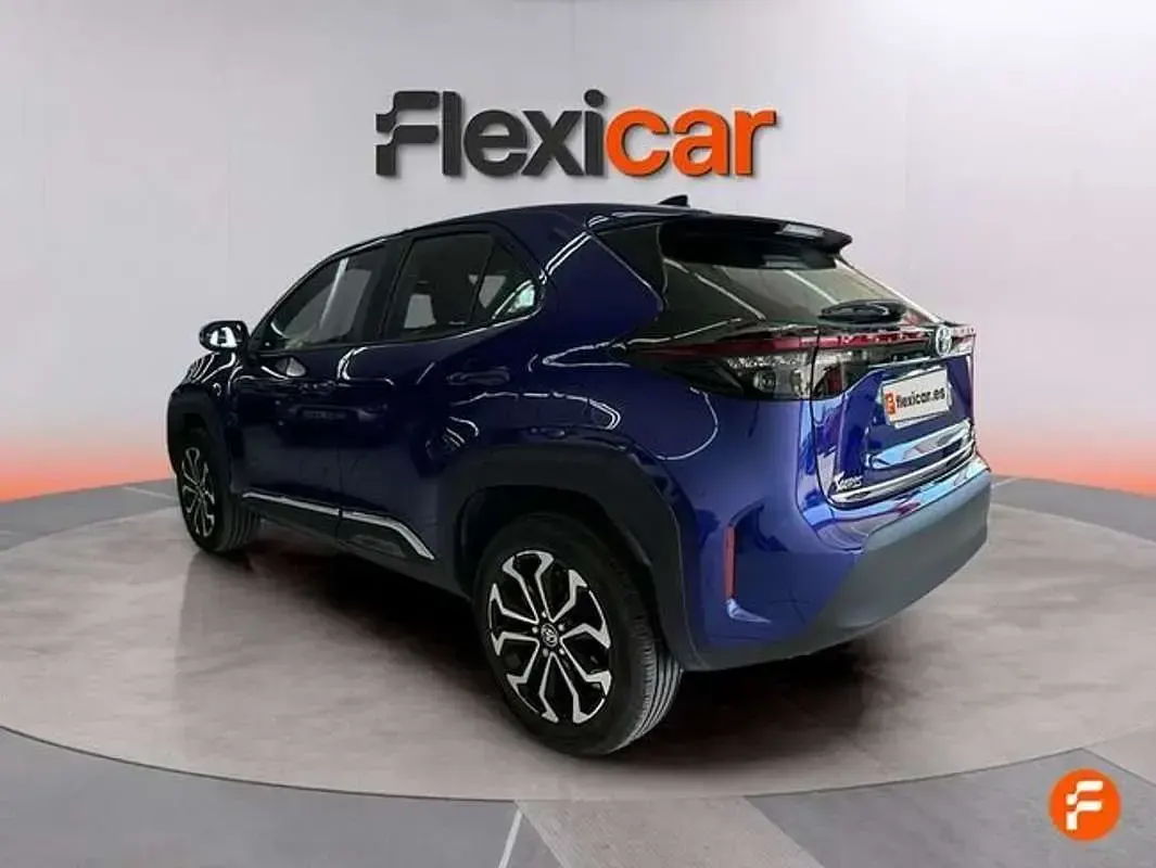 Usado Toyota Yaris Cross 116 CV (85 kW) 2023 Azul SUV