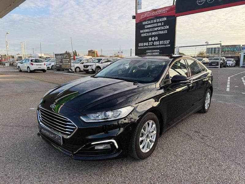 Usado Ford Mondeo Trend 150 CV (110 kW) 2021 Negro Berlina