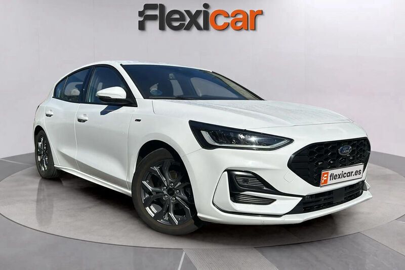 Blanco Usado 2023 Ford Focus ST-Line Berlina | 19.290 € - Imagen 1/4