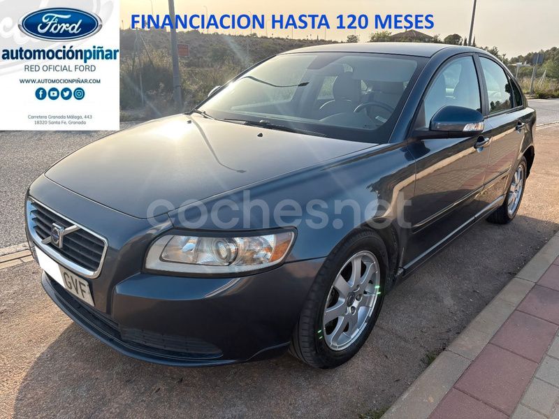 Azul Usado 2010 Volvo S40 Momentum Berlina | 7990 € (Un poco caro) - Imagen 1/4