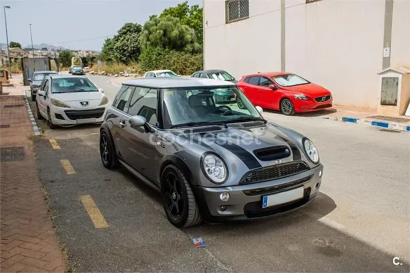 Usado Mini Cooper S 163 CV (119 kW) 2003 Gris / plata Utilitario