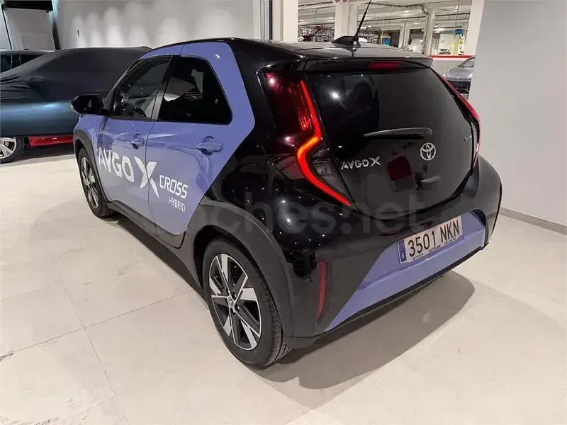 Nuevo Toyota Aygo X 116 CV (85 kW) 2026 Negro SUV