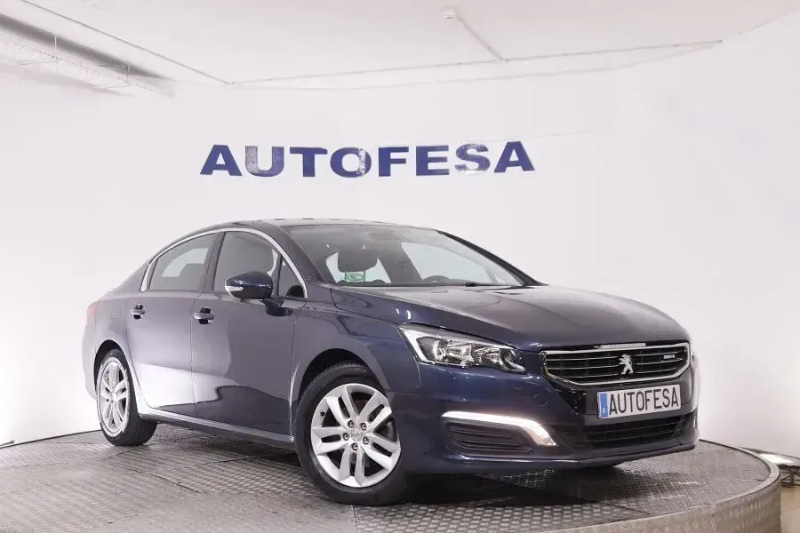 Usado Peugeot 508 Active 150 CV (110 kW) 2015 Azul Berlina
