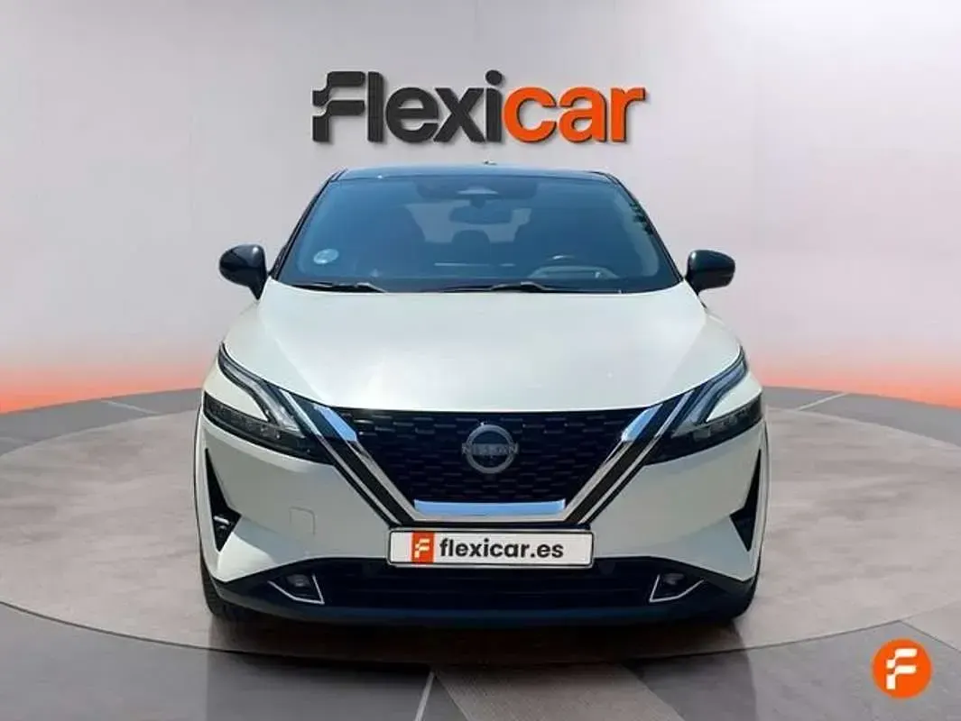 Usado Nissan Qashqai Tekna 158 CV (116 kW) 2023 Blanco SUV