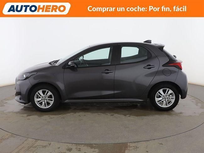 Usado Toyota Yaris Edition 125 CV (91 kW) 2021 Gris / plata Utilitario
