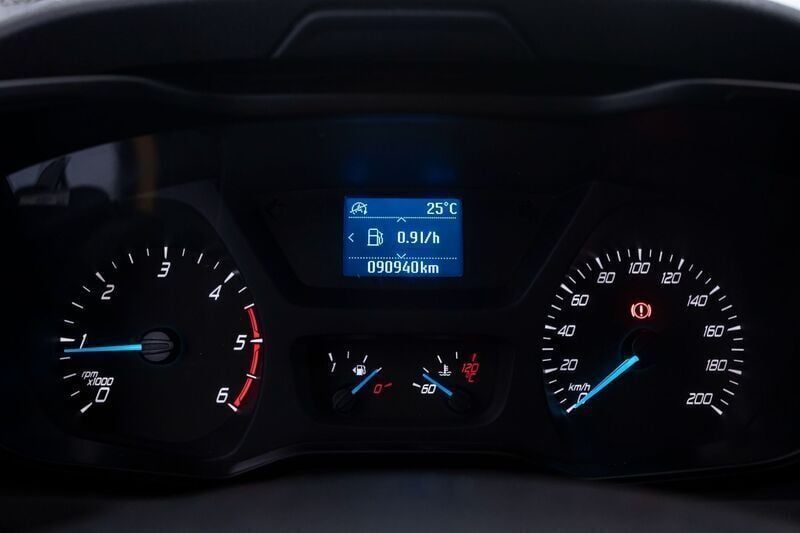 Usado Ford Transit Trend 130 CV (95 kW) 2019 Amarillo Van