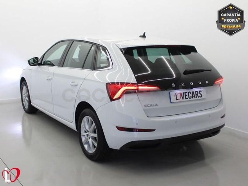 Usado Skoda 110 R Ambition 110 CV (80 kW) 2021 Blanco Berlina