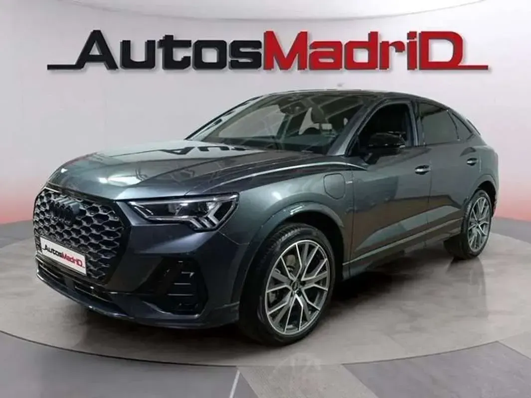 Usado Audi Q3 245 CV (180 kW) 2022 Gris SUV