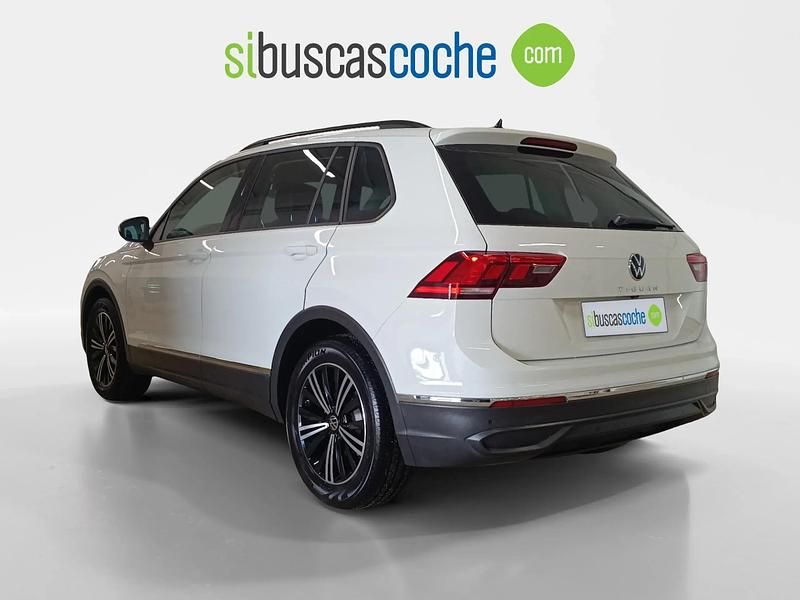 Usado VW Tiguan Life 150 CV (110 kW) 2021 Blanco SUV