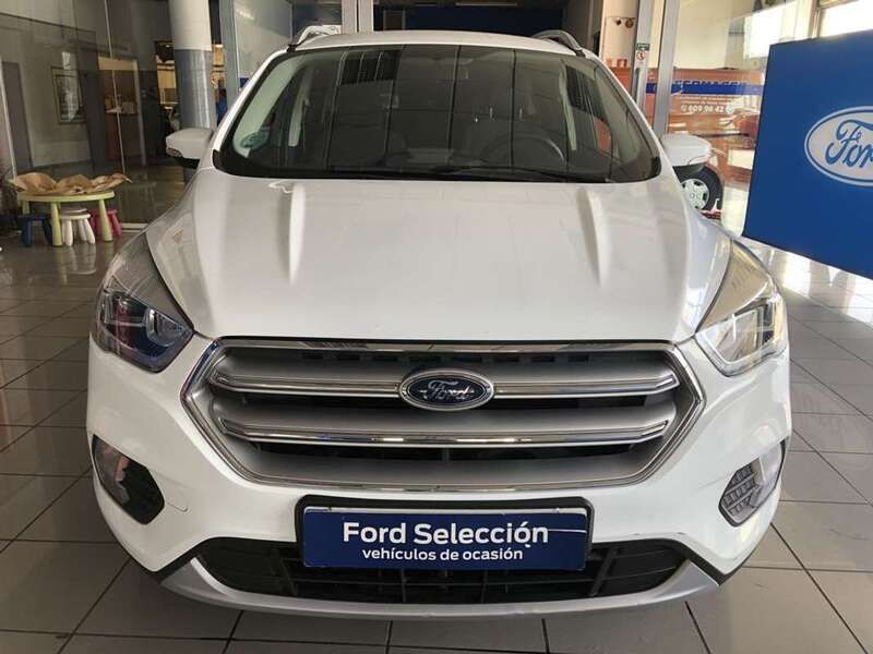 Usado Ford Kuga Trend+ 120 CV (88 kW) 2019 Blanco SUV