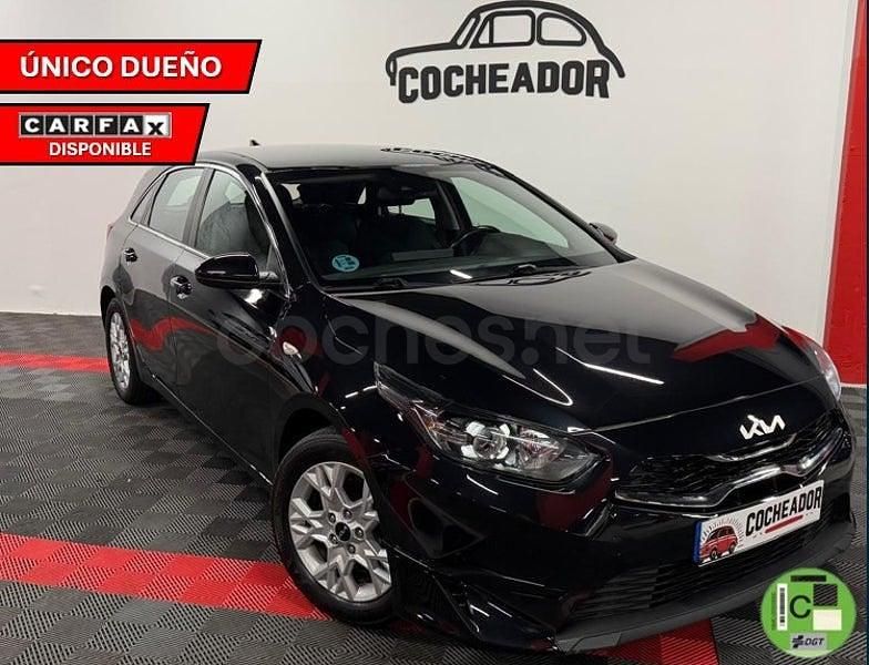 Używany Kia Ceed 100 KM (73 kW) 2022 Czarny Hatchback