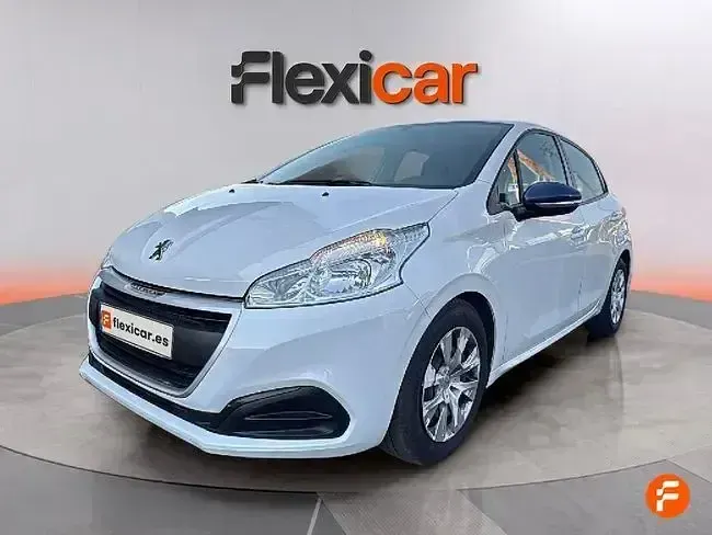 Usado Peugeot 208 Active 100 CV (73 kW) 2019 Blanco Utilitario