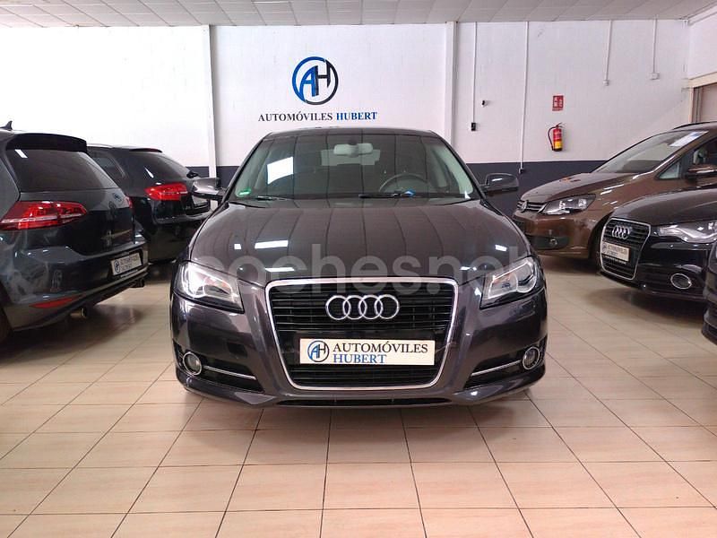 Usado Audi A3 Attraction 160 CV (117 kW) 2010 Negro Berlina
