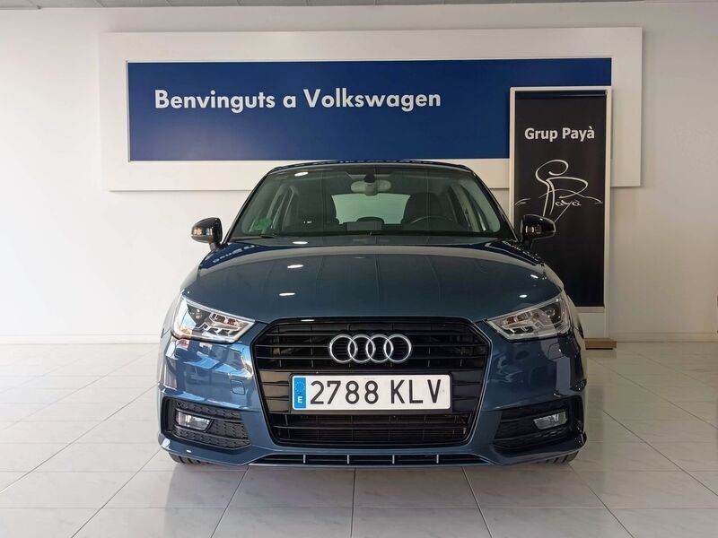 Usado Audi A1 Sportback Ambition 116 CV (85 kW) 2018 Azul Utilitario
