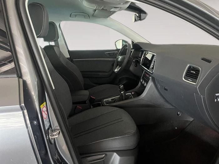 Usado Seat Ateca Style 150 HP (110 kW) 2025 Cinzento SUV