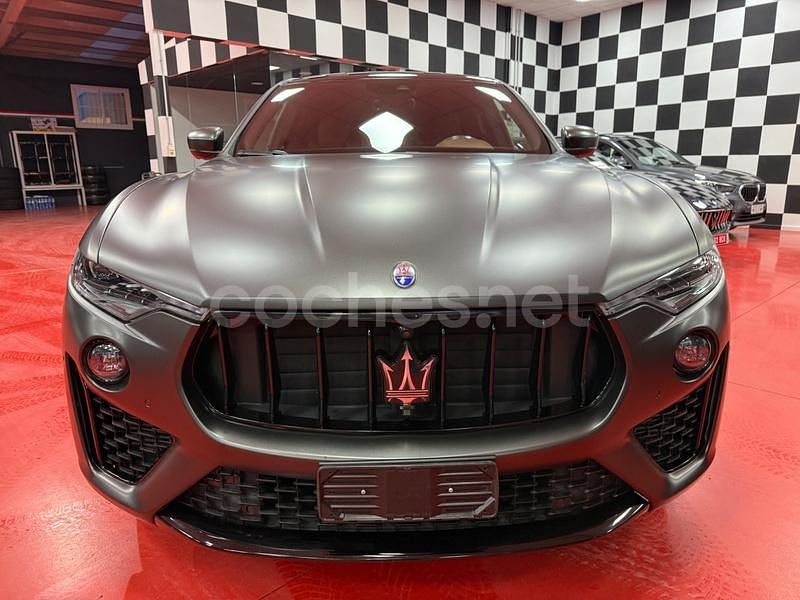 Usado Maserati Levante 275 CV (202 kW) 2020 Gris / plata SUV