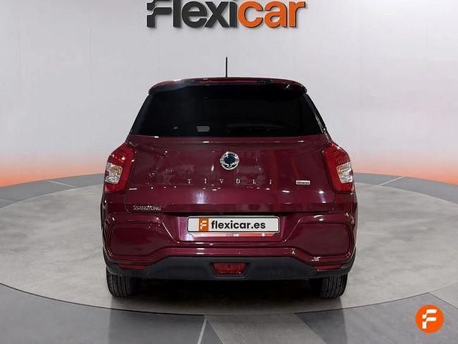 Usado Ssangyong (KGM) Tivoli 163 CV (119 kW) 2023 Rojo SUV