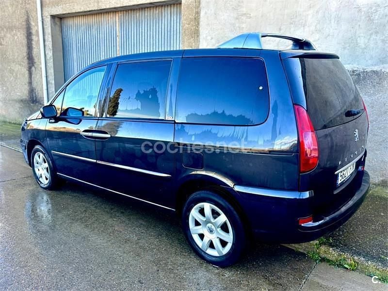 Usado Peugeot 807 170 CV (125 kW) 2007 Negro Monovolumen