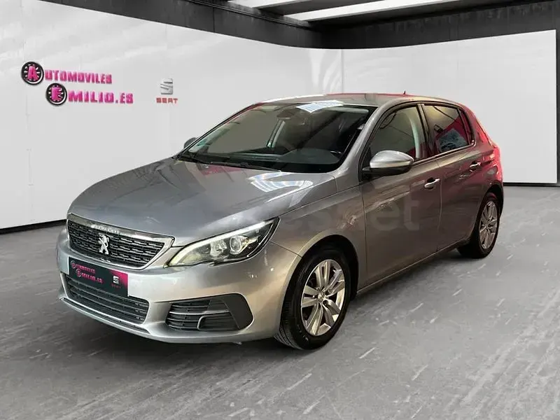 Usado Peugeot 308 Active 120 CV (88 kW) 2017 Gris / plata Berlina