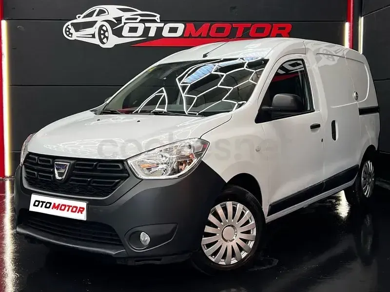 Usado Dacia Dokker Essentiel 95 CV (69 kW) 2020 Blanco Monovolumen