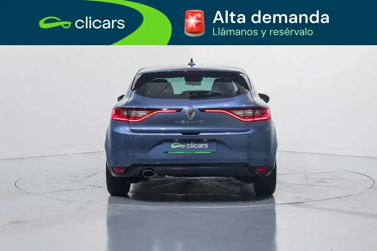Usado Renault Mégane Zen 130 CV (95 kW) 2018 Azul