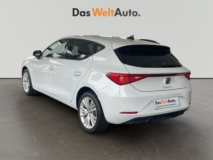 Blanco Usado 2024 Seat Leon Style Berlina | 24.000 € (Buen precio) - Imagen 1/4