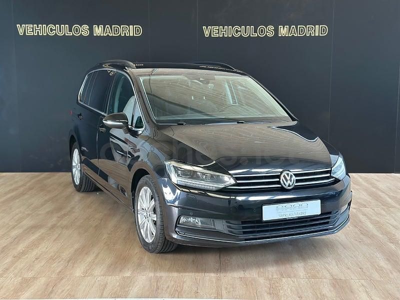 Usado VW Touran Sportline 150 CV (110 kW) 2018 Negro Monovolumen