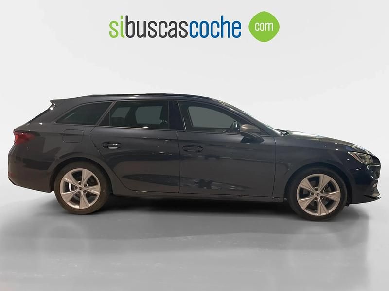 Usado Seat Leon FR 150 CV (110 kW) 2024 Gris/plata