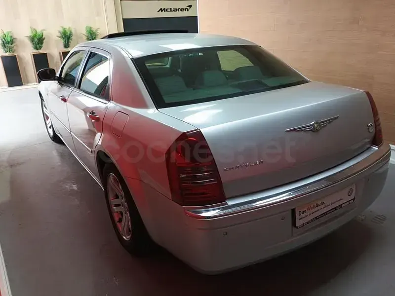 Usado Chrysler 300C 193 CV (141 kW) 2005 Gris / plata Berlina