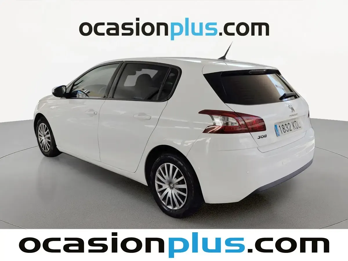 Usado Peugeot 308 Access 100 CV (73 kW) 2017 Blanco Utilitario