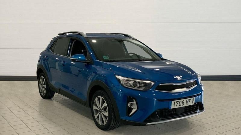 Azul Usado 2023 Kia Stonic SUV | 18.200 € (Un poco caro) - Imagen 1/1