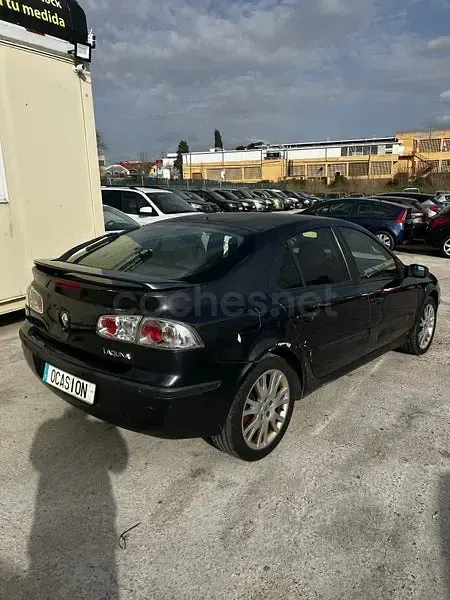 Usado Renault Laguna II Authentique 110 CV (80 kW) 2002 Negro Berlina
