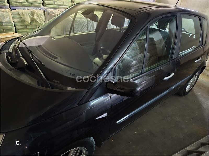 Usado Renault Scénic II Dynamique 120 CV (88 kW) 2004 Negro Monovolumen