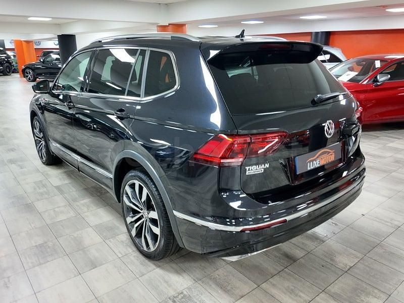 Usado VW Tiguan Allspace Sportline 190 CV (139 kW) 2019 Negro SUV