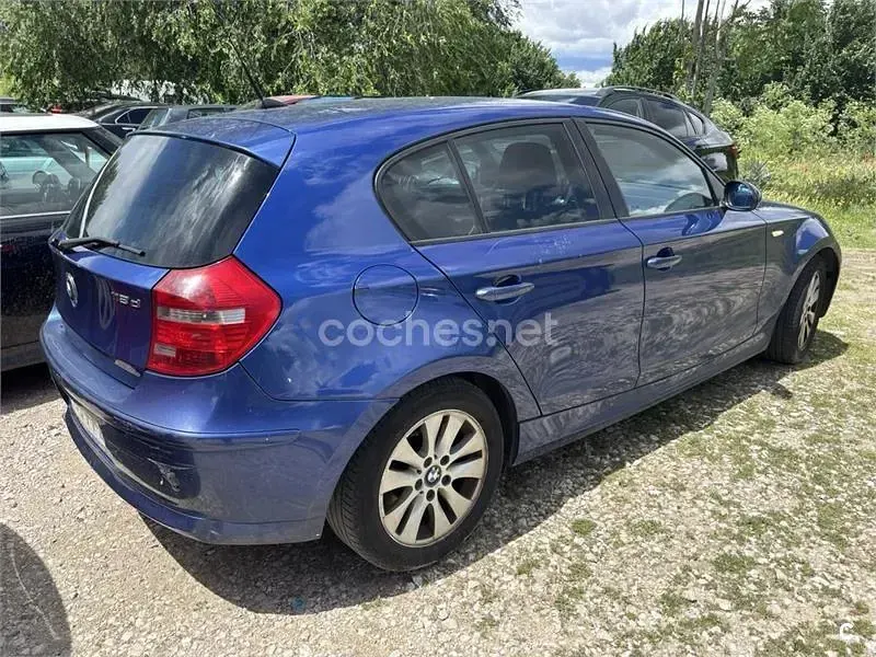 Usado BMW 118 122 CV (89 kW) 2007 Azul Utilitario