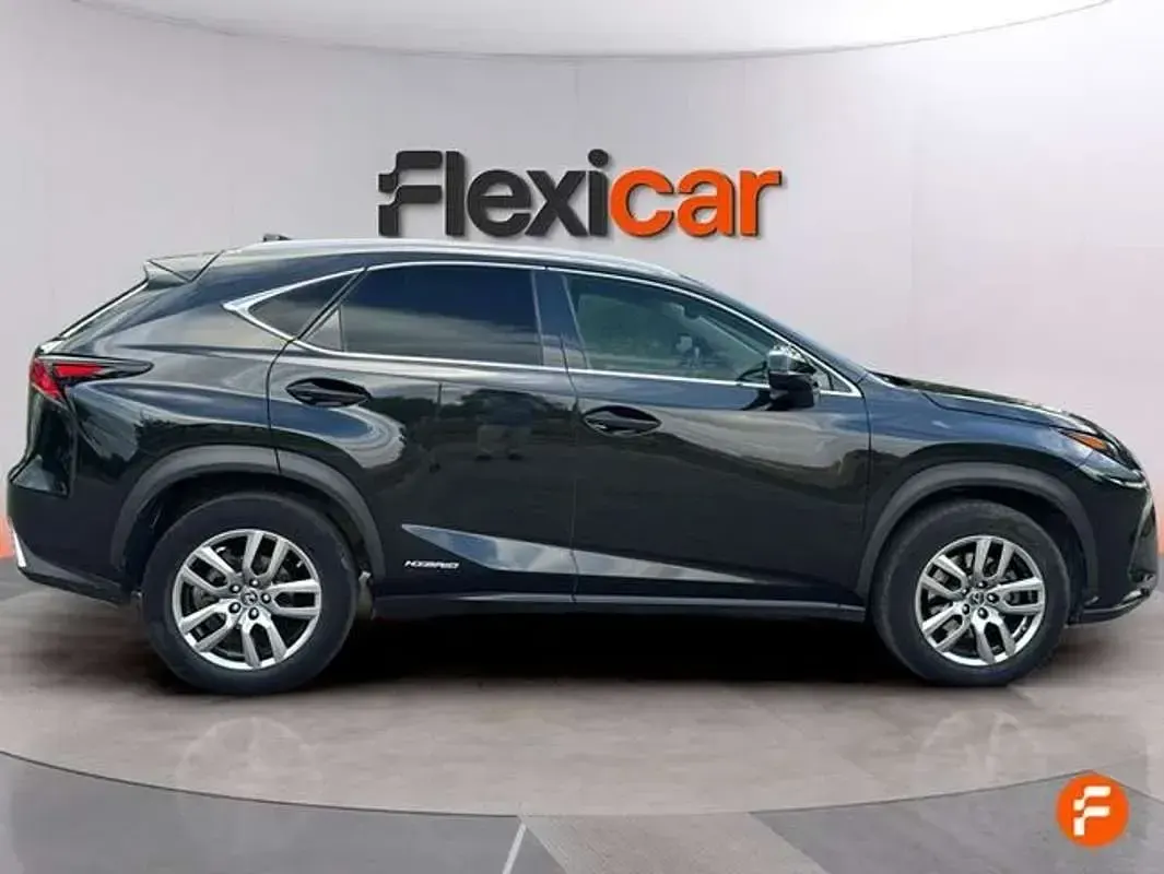 Usado Lexus NX300h Business Edition 197 CV (144 kW) 2019 Negro SUV